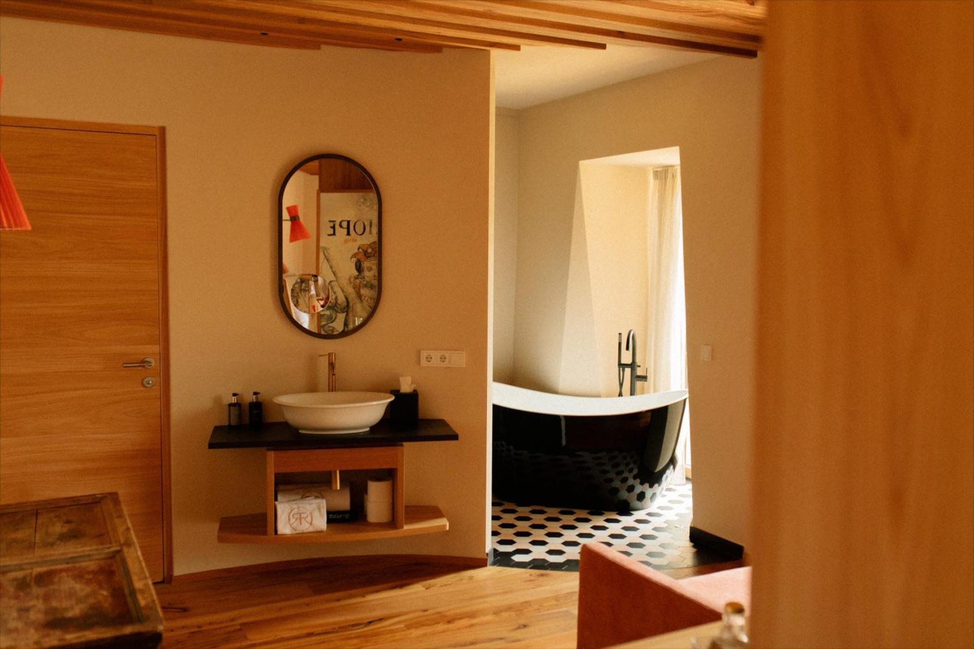 Langenmantel Historic Suites Termeno Esterno foto