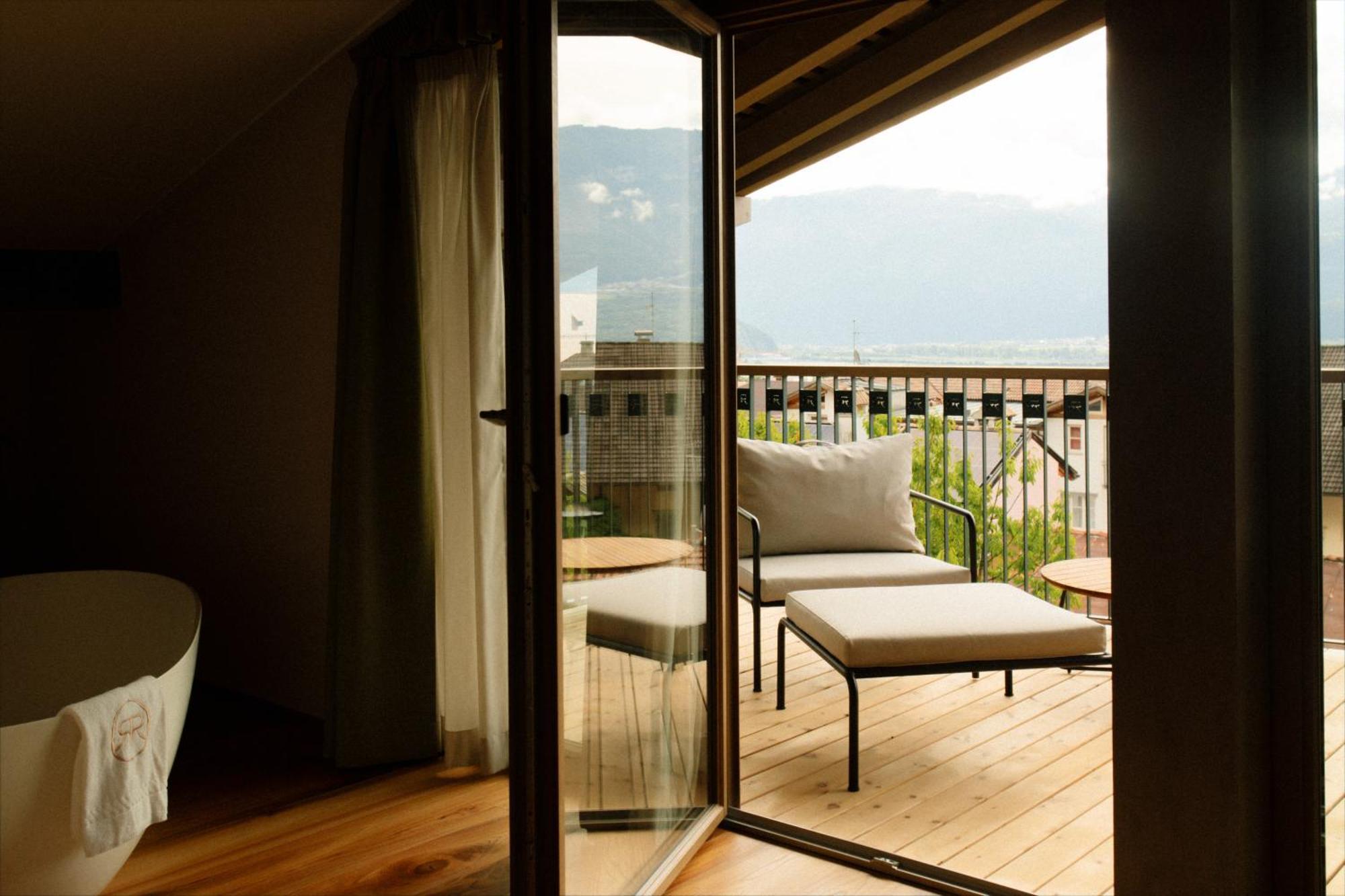 Langenmantel Historic Suites Termeno Esterno foto